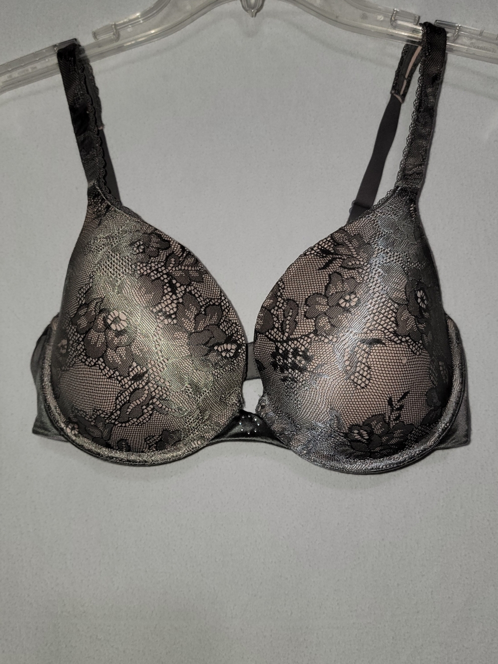 Maidenform Black Lace Push-Up Bra with Metallic Sheen